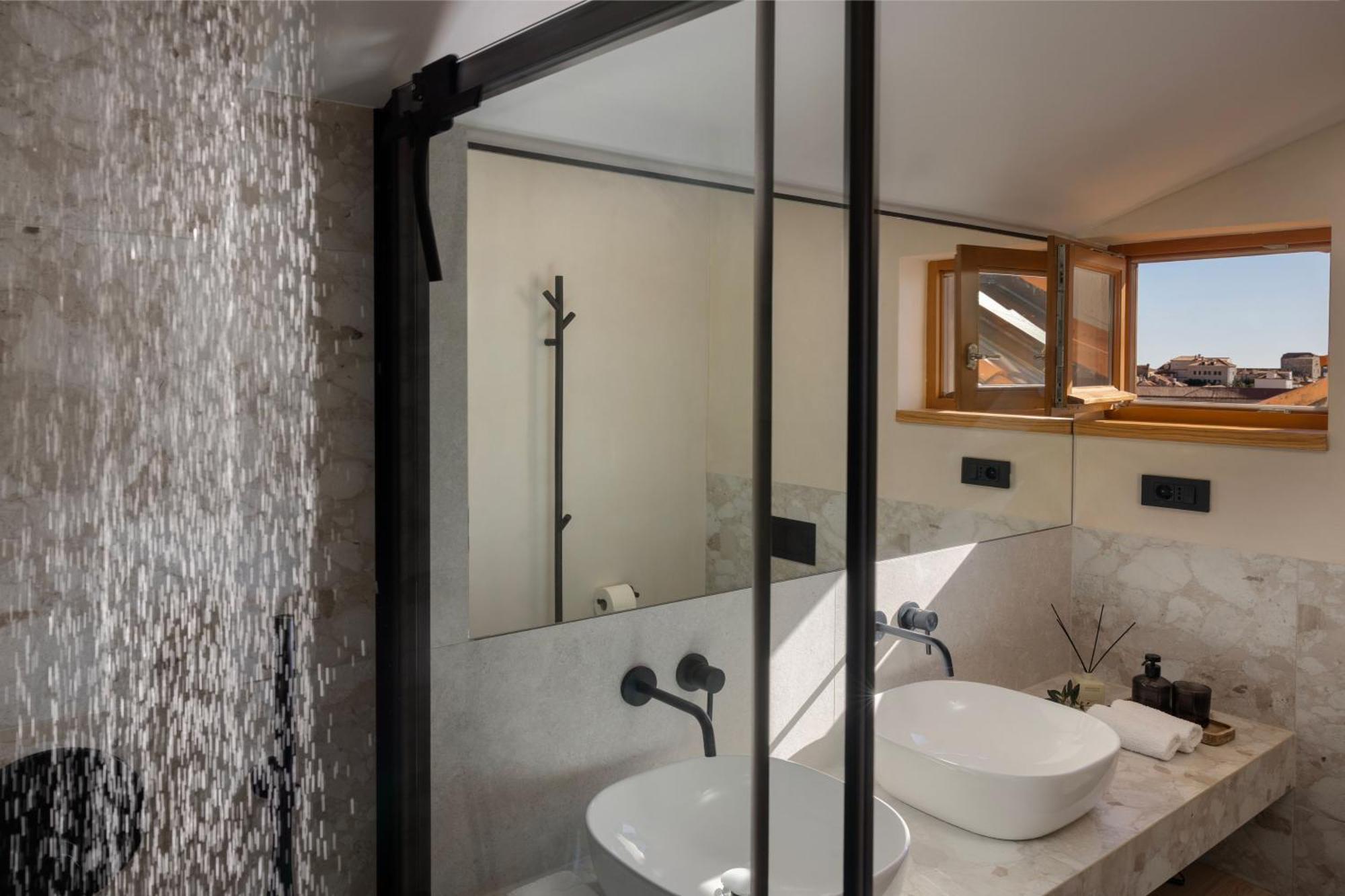 Old Town Olive Luxury Room For 3 ดูบรอฟนิก ภายนอก รูปภาพ